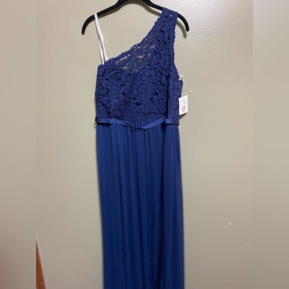 David’s Bridal Formal‎ Gown, Size 14, NWT